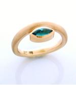 Ring 585er Gelbgold mit Indigolith Navettecabochon